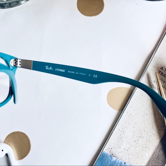 Ray-Ban Liteforce blue wayfarer eyeglasses - Picture 4 of 8